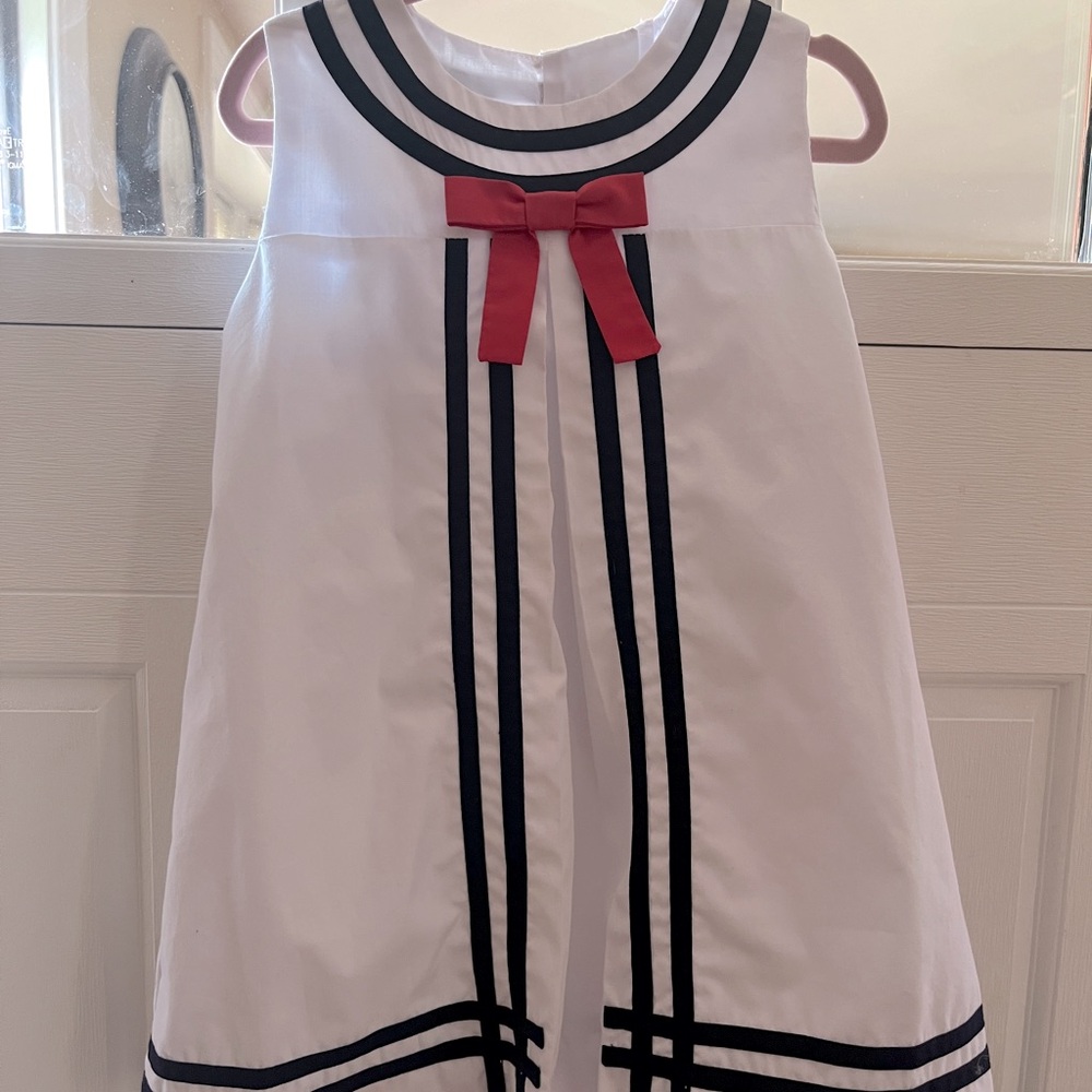 Adorable EUC TBBC dress size 2T